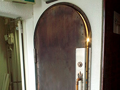 玄関ドア│サビ風塗装